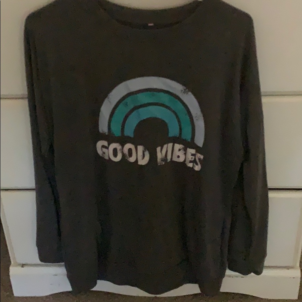 GOOD VIBES crewneck